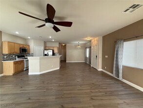 6463 E Elwood Mead Ave in Las Vegas, NV - Building Photo - Building Photo