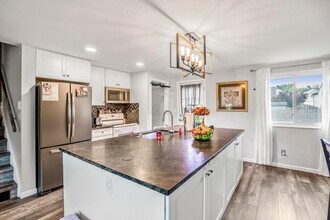 2421 Nugget Dr in Grove City, OH - Building Photo - Building Photo