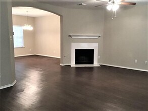 20102 Glacier Falls Dr in Tomball, TX - Building Photo - Building Photo