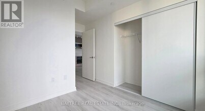 120 Broadway Ave in Toronto, ON - Building Photo - Building Photo