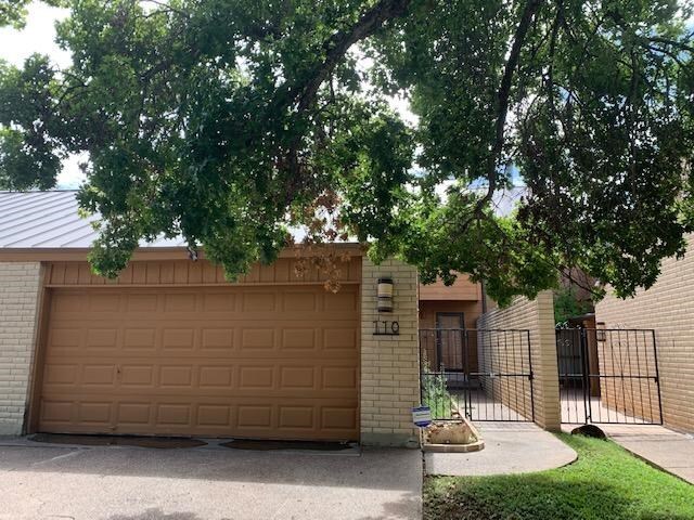 110 Martingale in Laredo, TX - Building Photo