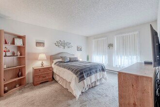 Alameda West Apartments in Fircrest, WA - Building Photo - Interior Photo