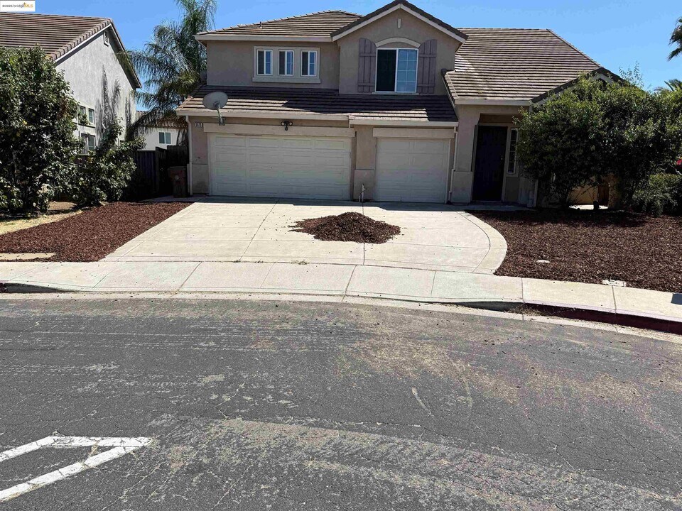 5575 Sunview Ct in Antioch, CA - Building Photo
