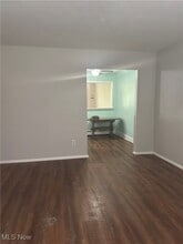 3917 S Schenley Ave in Youngstown, OH - Building Photo - Building Photo