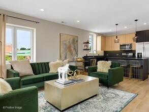 6035 W North Ave in Oak Park, IL - Building Photo - Building Photo