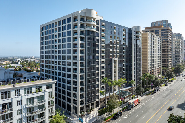 Park Wilshire in Los Angeles, CA - Building Photo - Primary Photo