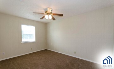 7518 Chaparral Run in Grape Creek, TX - Building Photo - Building Photo