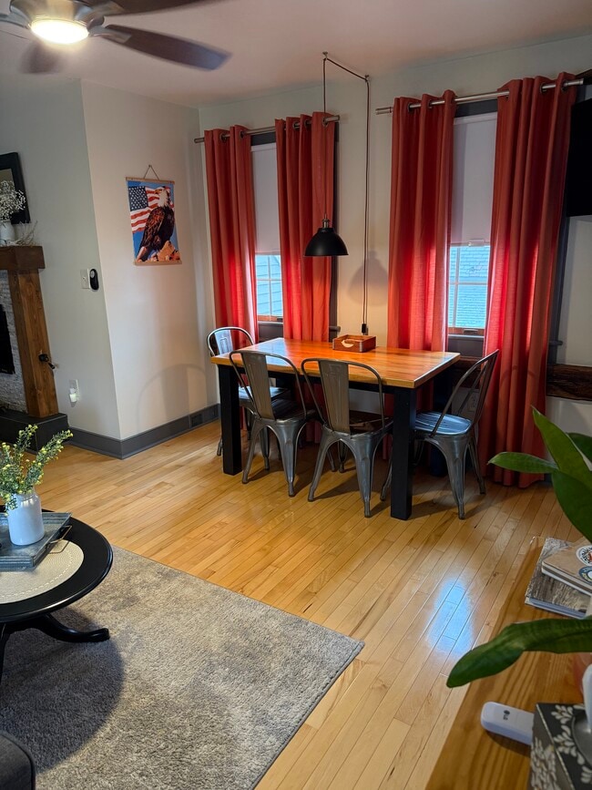 134 High St, Unit Sunny New England apartme in Keene, NH - Building Photo - Building Photo