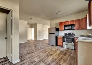 511 Woodlawn St in Henderson, TX - Building Photo - Building Photo