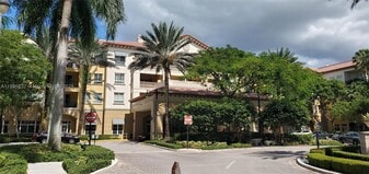 16102 Emerald Estates Dr in Weston, FL - Building Photo