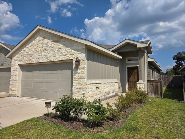 25552 Starling Ln in Magnolia, TX - Building Photo - Building Photo