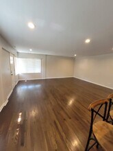 1272 Lee St in Wheeling, IL - Building Photo - Building Photo