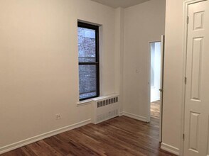 76 W 85th St in New York, NY - Building Photo - Building Photo