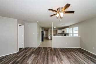 18315 Atascocita Meadows Dr in Humble, TX - Building Photo - Building Photo