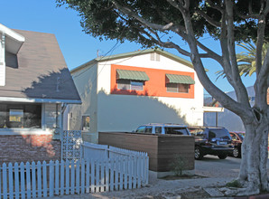 707 Ashland Ave in Santa Monica, CA - Building Photo - Building Photo