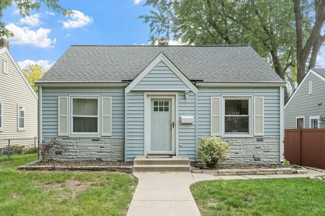 property at 3141 Idaho Ave S