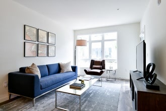 The Broadway in Oakland, CA - Building Photo - Building Photo