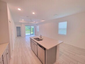 8721 Firefly Pl in Parrish, FL - Building Photo - Building Photo