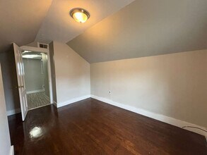 1260 Whalley Ave, Unit 3 in New Haven, CT - Building Photo - Building Photo