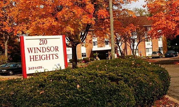 Windsor Heights in New Lexington, OH - Foto de edificio