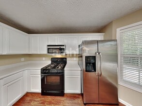 133 Weatherstone Dr in Woodstock, GA - Building Photo - Building Photo