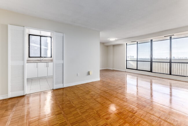 Academy Place in Toronto, ON - Building Photo - Interior Photo