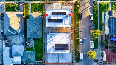 8414 S McKinley Pl in Los Angeles, CA - Building Photo - Building Photo