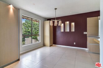 11920 Dorothy St in Los Angeles, CA - Building Photo - Building Photo