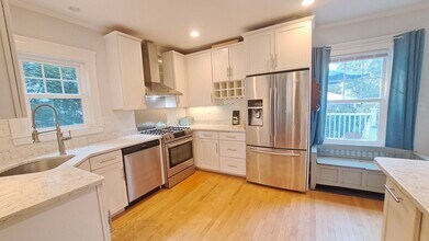 621 High St in Medford, MA - Building Photo - Building Photo