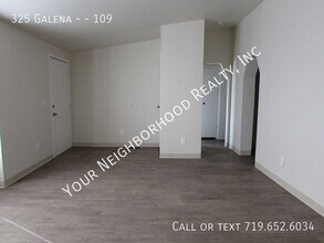 325 Galena Ave in Cripple Creek, CO - Foto de edificio - Building Photo