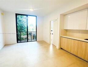 1547 NW 2nd St in Miami, FL - Building Photo - Building Photo