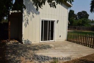 6110 Friendly Ct in Carmichael, CA - Building Photo - Building Photo