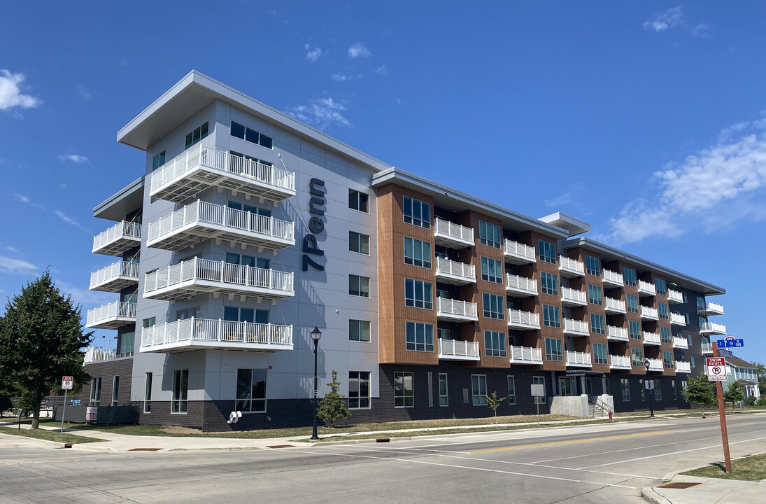 7Penn Apartments in Sheboygan, WI - Building Photo