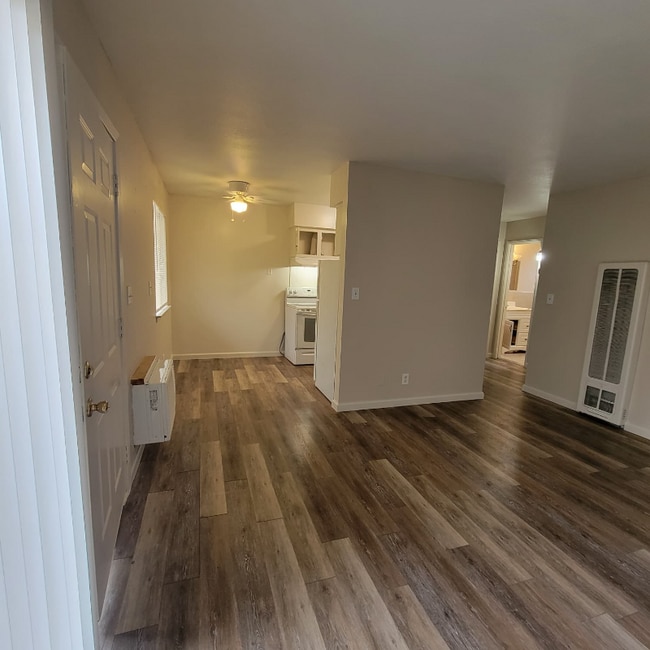 1311 E San Bruno Ave, Unit G in Fresno, CA - Building Photo - Building Photo