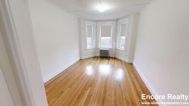 1175 Boylston St, Unit 3 in Boston, MA - Building Photo - Building Photo