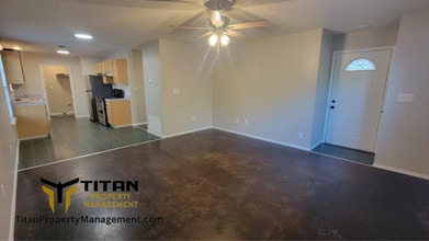 1911 Watts Rd in Benton, AR - Building Photo - Building Photo