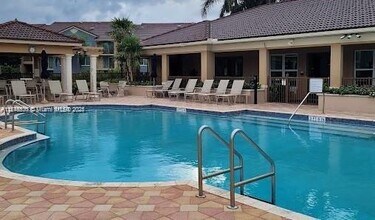 207 Villa Cir in Boynton Beach, FL - Building Photo - Building Photo