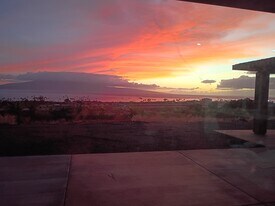 257 Hokiokio Pl in Lahaina, HI - Building Photo