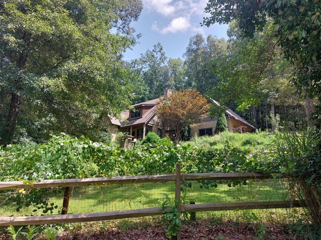 33 Hoyt Rd in Arden, NC - Building Photo - Building Photo