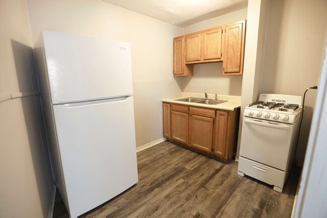 1523 Broadway Ave NW in Grand Rapids, MI - Building Photo - Building Photo