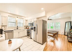 3805 France Ave S in Minneapolis, MN - Building Photo - Building Photo