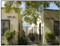 3765 S Van Ness Ave in Los Angeles, CA - Foto de edificio - Building Photo