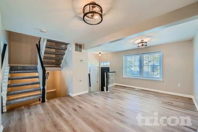 719 Dayspring Dr in Odenton, MD - Foto de edificio - Building Photo