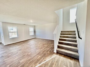 13806 Vly Patch in San Antonio, TX - Building Photo - Building Photo