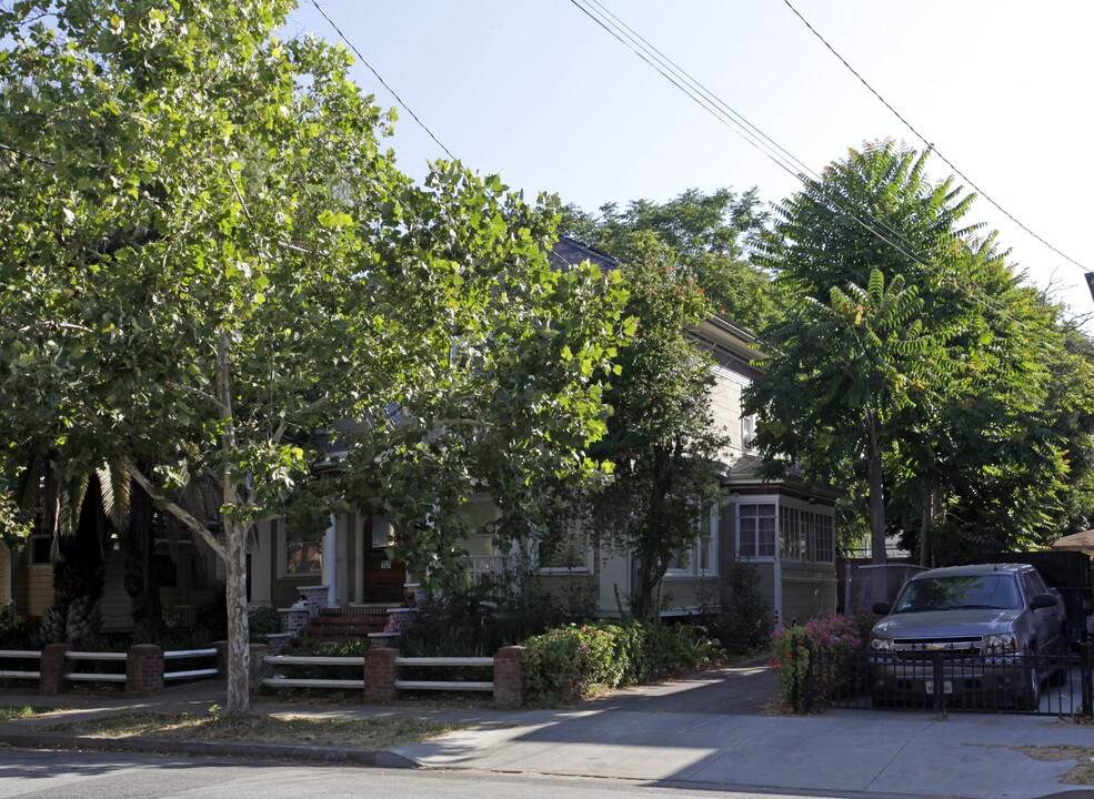 570 S 6th St in San Jose, CA - Building Photo