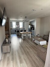 40885 Melrose Dr in Temecula, CA - Building Photo - Building Photo