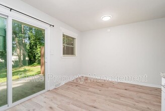 602 Camrose Dr in Charlotte, NC - Building Photo - Building Photo
