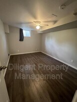 926 Dainard Dr in Peterborough, ON - Building Photo
