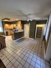 1235 Maine St in Quincy, IL - Building Photo - Building Photo