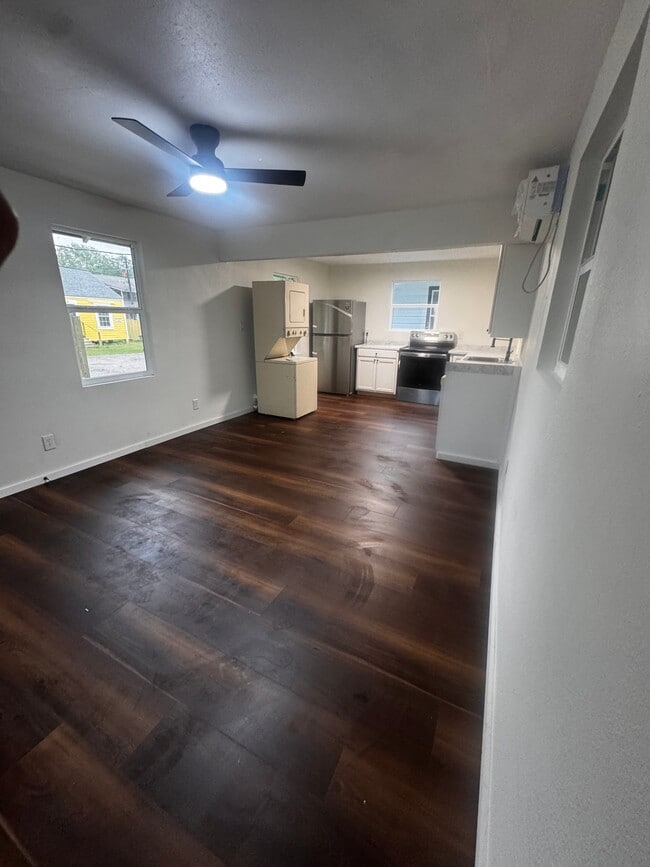 property at 326 W College St
